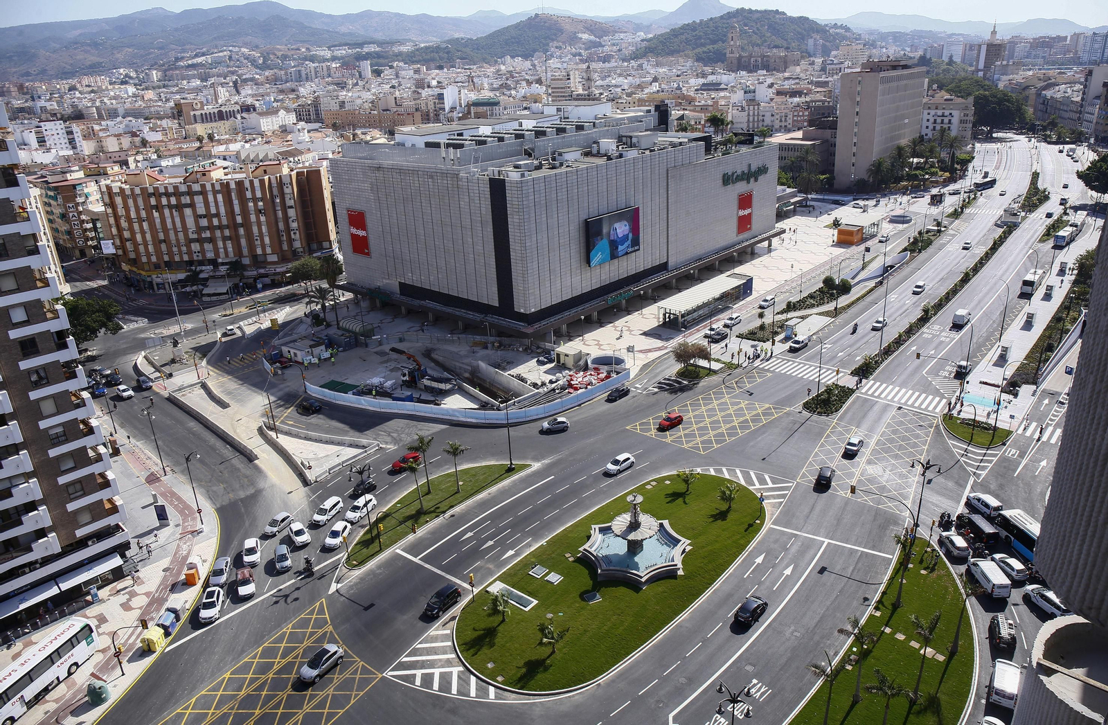 Fotos de la reinauguración de la avenida de Andalucía de Málaga, libre de obras 10 años después