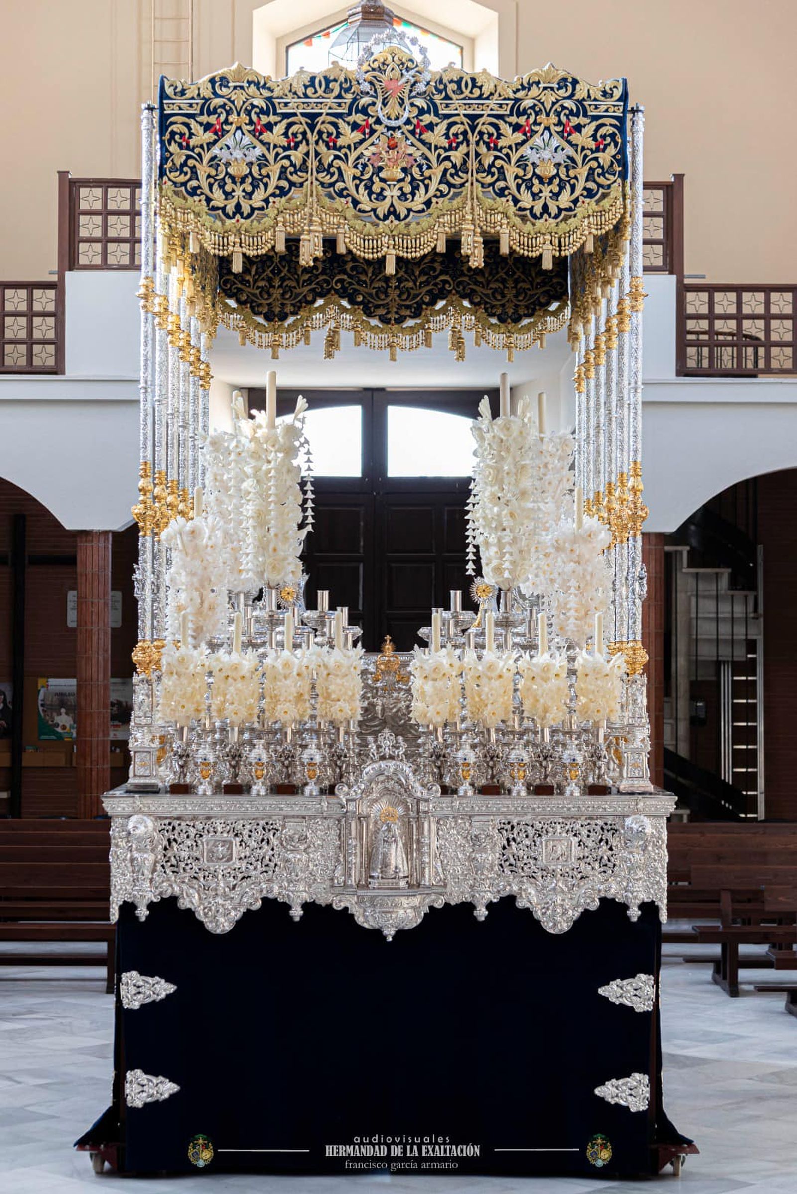 Frontal del paso de palio de la Exaltación.