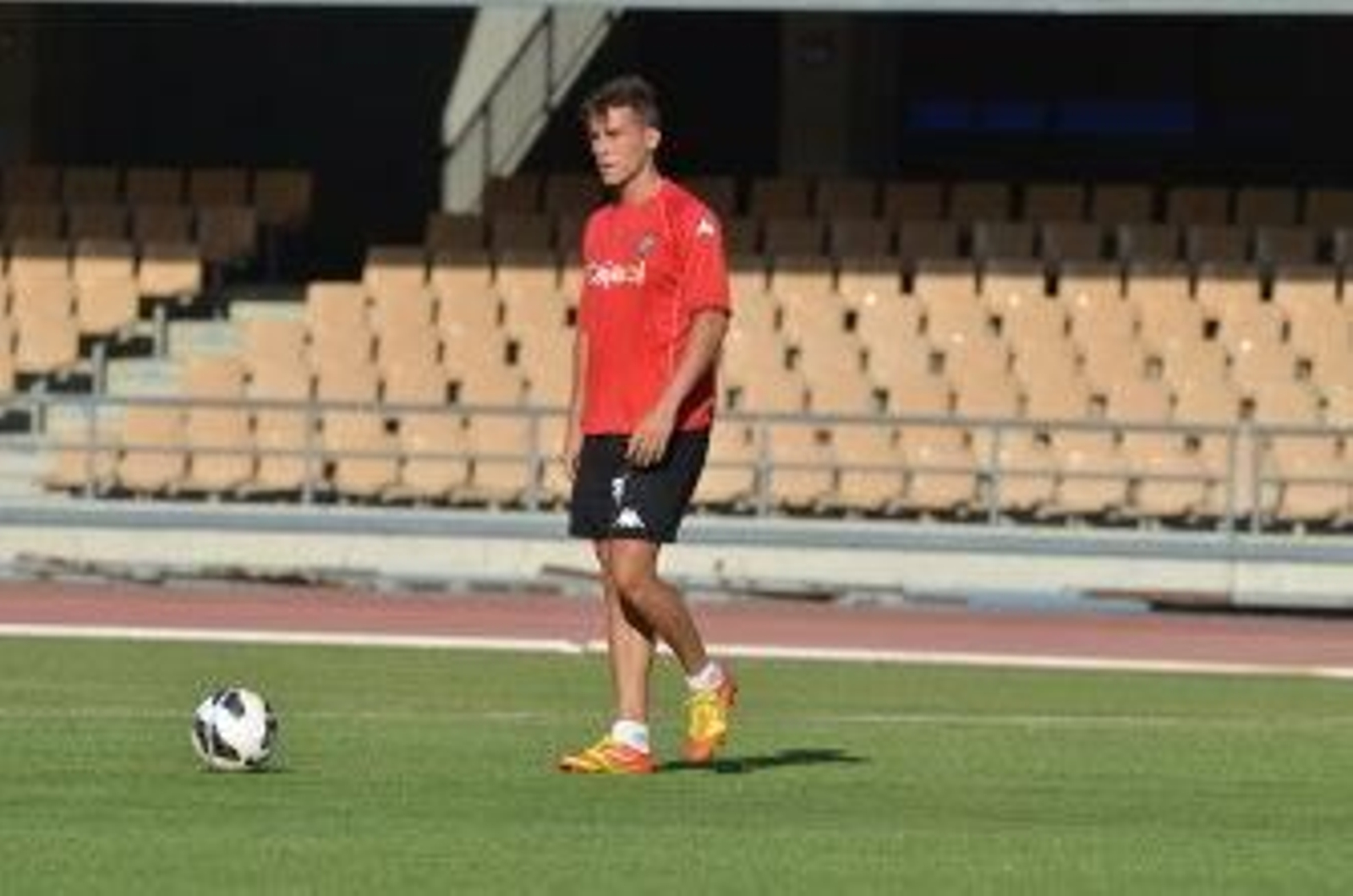 Un lateral zurdo de garantías