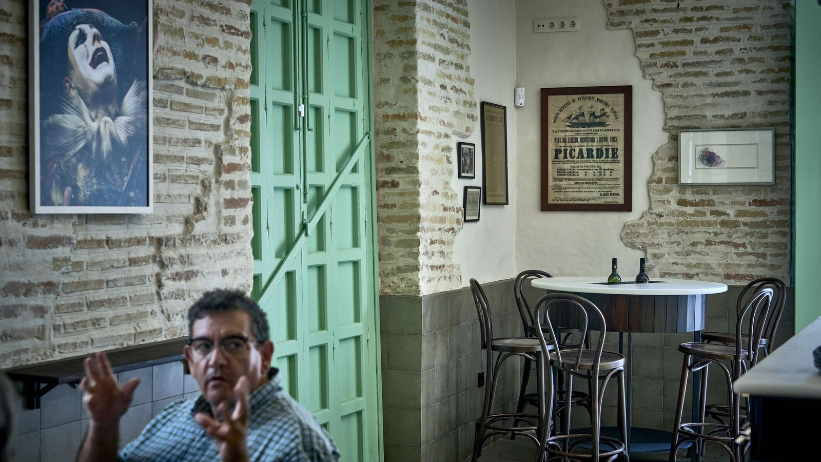 Las imágenes del Bar Las Banderas, que reabre en la Viña