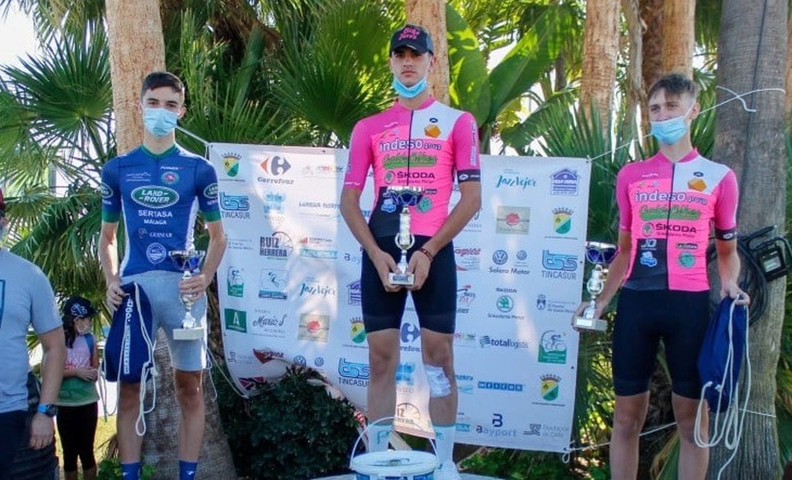 José Cristóbal Ruiz y Álvaro López, primero y tercero junior en El Puerto.