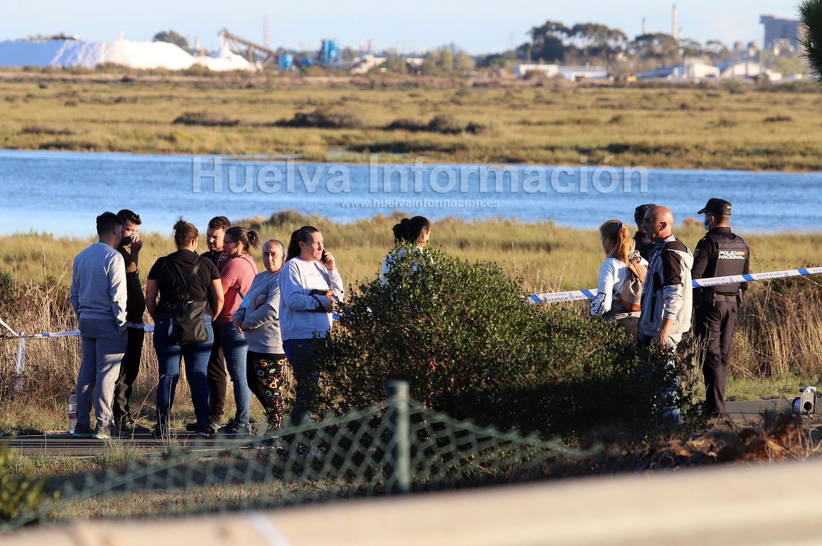Encuentran los cuerpos de Enrique y Paqui en el acceso al espigón de Huelva, en imágenes