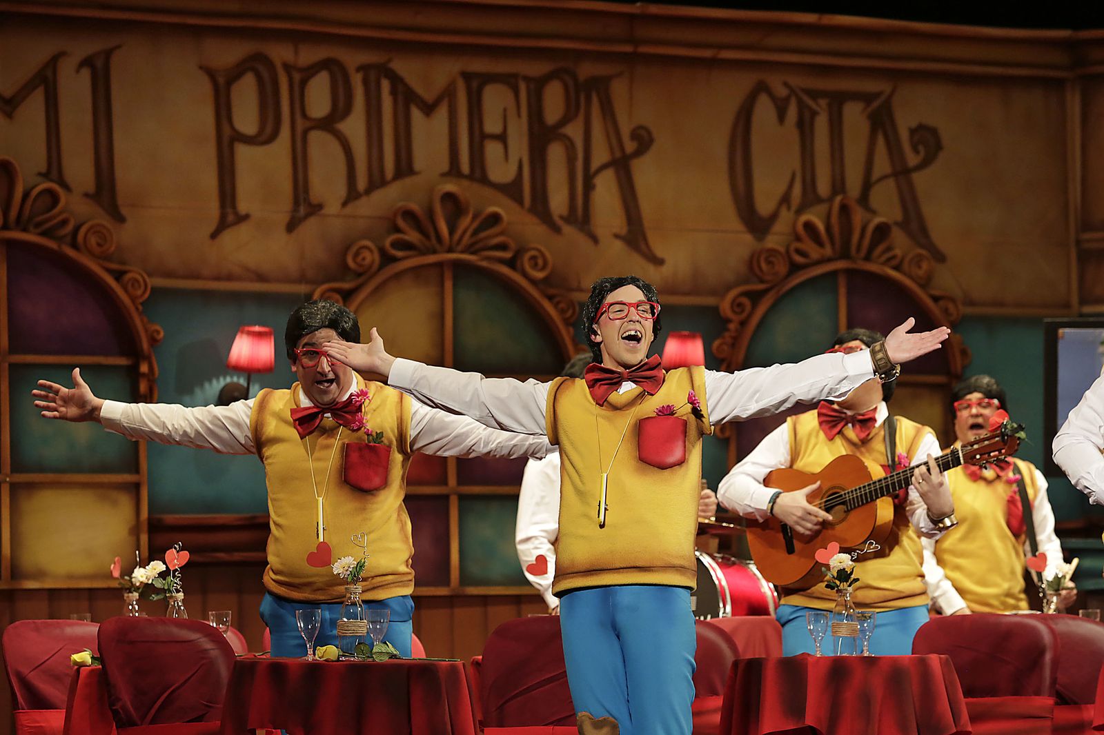 Las imágenes de la sexta función clasificatoria