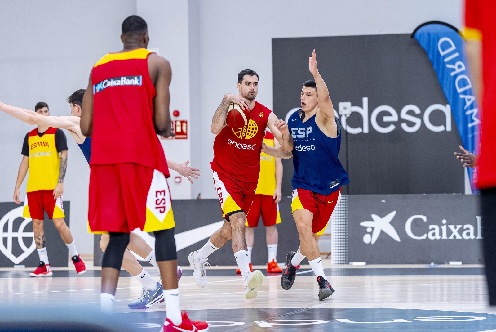 España vuelve a trabajar en Madrid con Alberto Díaz y Yankuba Sima España vuelve a trabajar en Madrid con Alberto Díaz y Yankuba Sima
