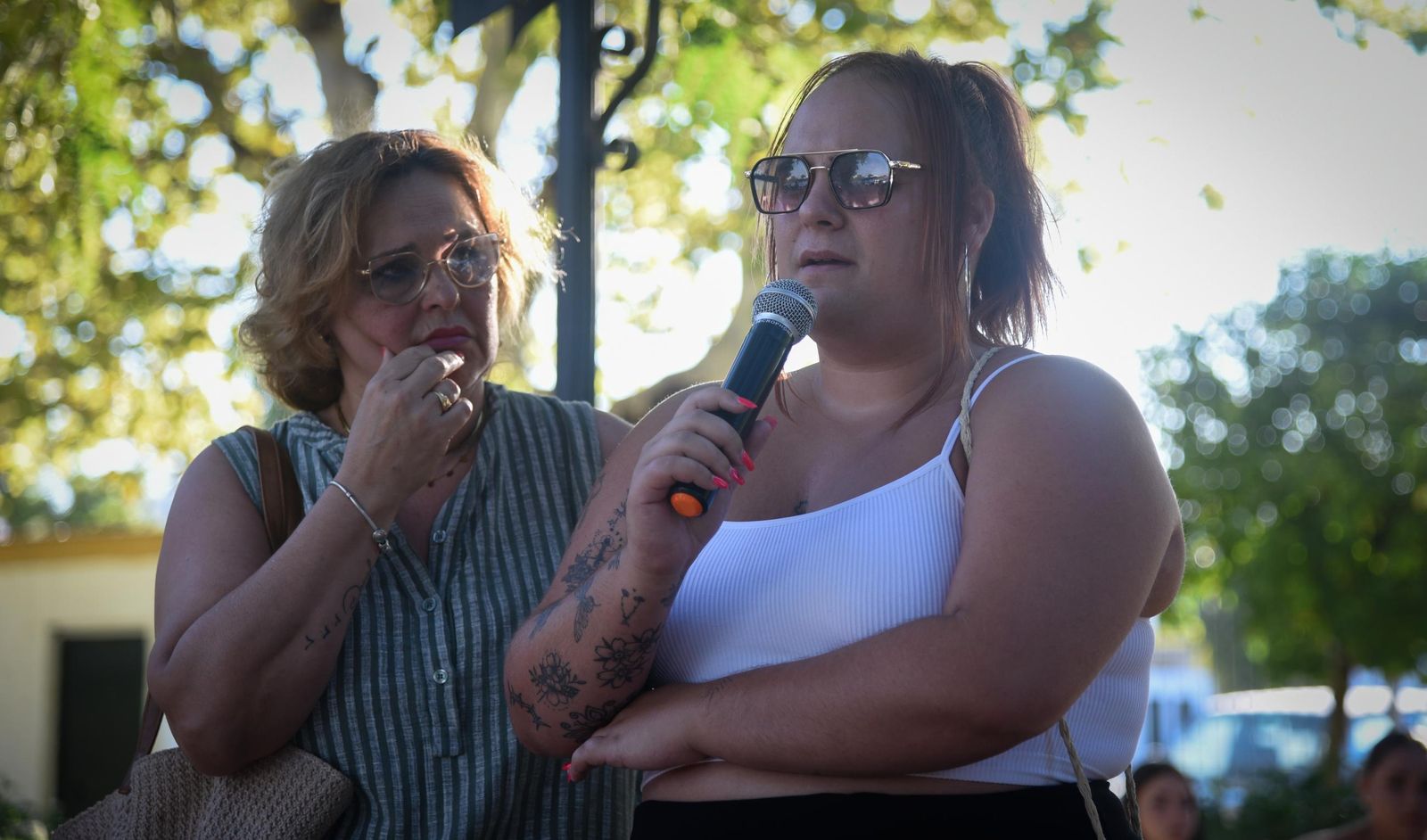 Concentración de protesta de la plataforma contra el mosquito del virus del Nilo