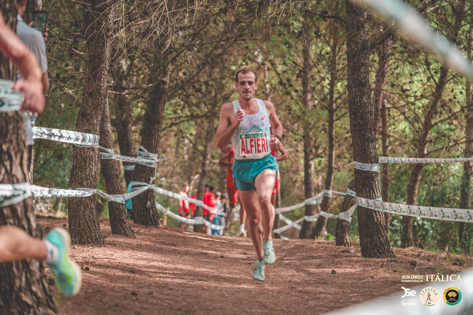 Búscate en las fotos del Cross de Itálica 2025 | 12