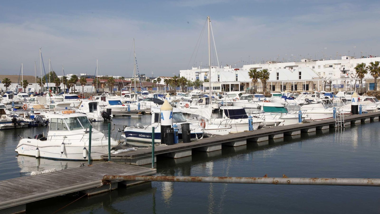 Embarcaciones de recreo en el puerto de Isla Cristina.