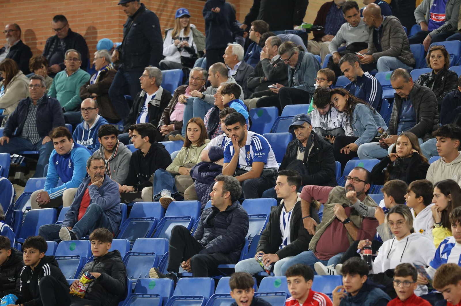 Búscate en las gradas del Nuevo Colombino en el Recre-Algeciras