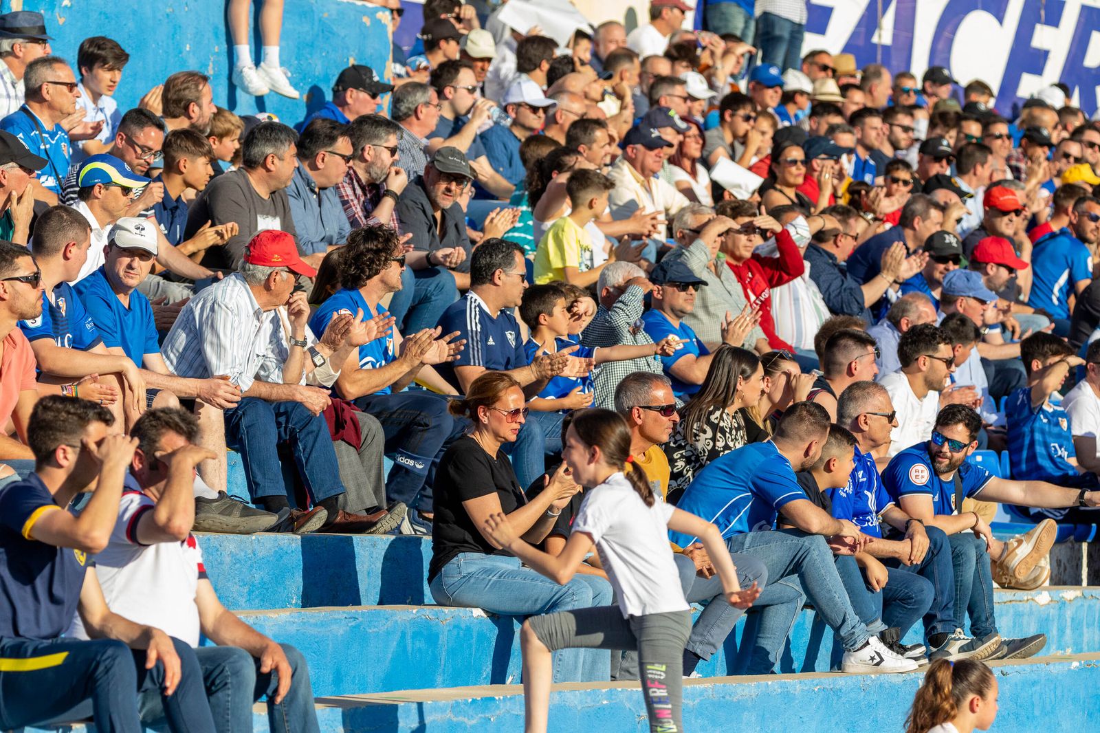 Las imágenes de la afición del Córdoba CF en Linares