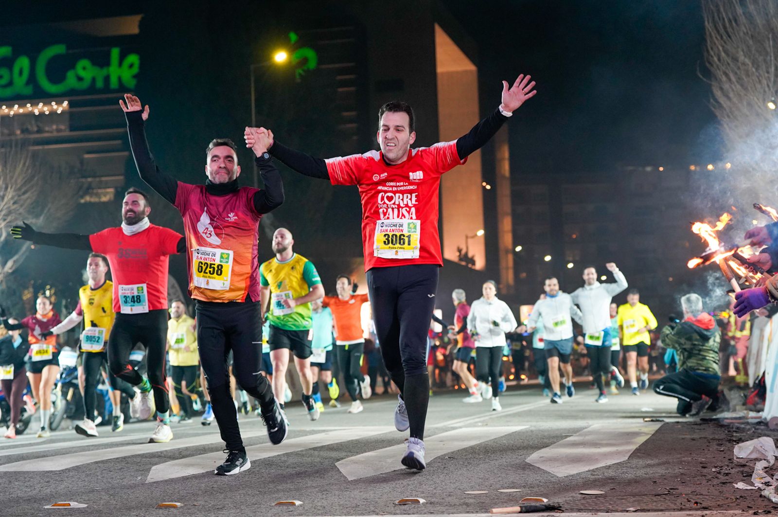 En imágenes: búscate en tu llegada a meta de la Carrera de San Antón 2026 (12)