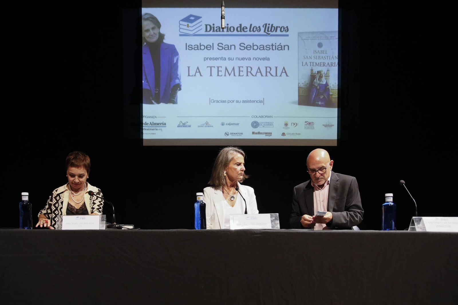 Las imágenes del diario de los libros con Isabel San Sebastián