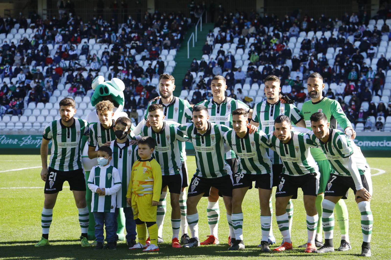 Las imágenes del triunfo del Córdoba CF ante el Panadería Pulido