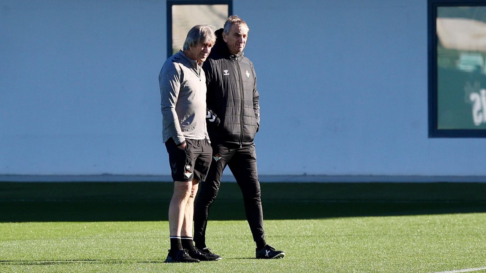 Pellegrini y su segundo, Rubén Cousillas, en una sesión de trabajo.