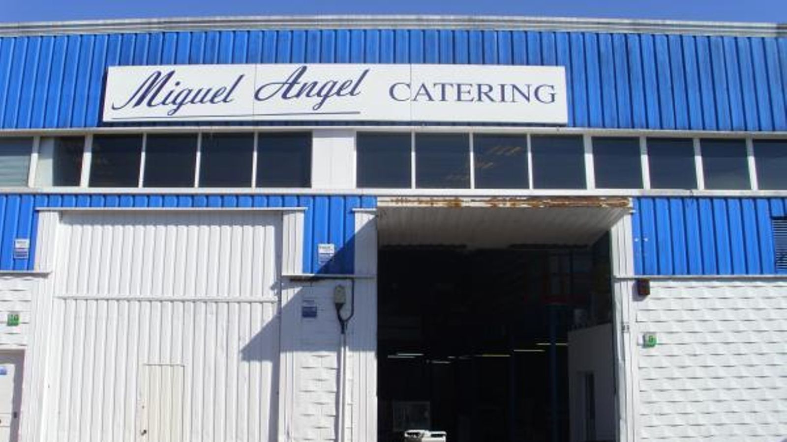 Almacenes del cátering Miguel Ángel en el Polígono Navisur (Santiponce)