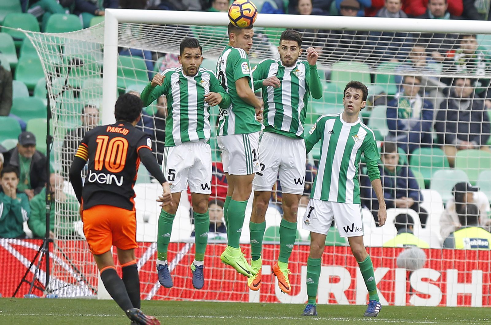El Betis-Valencia, en imágenes