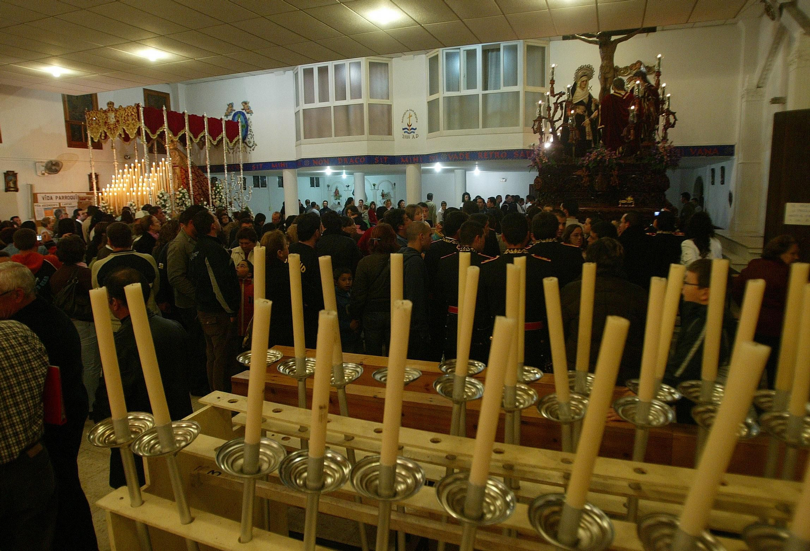 2008. Preparativos de la salida procesional