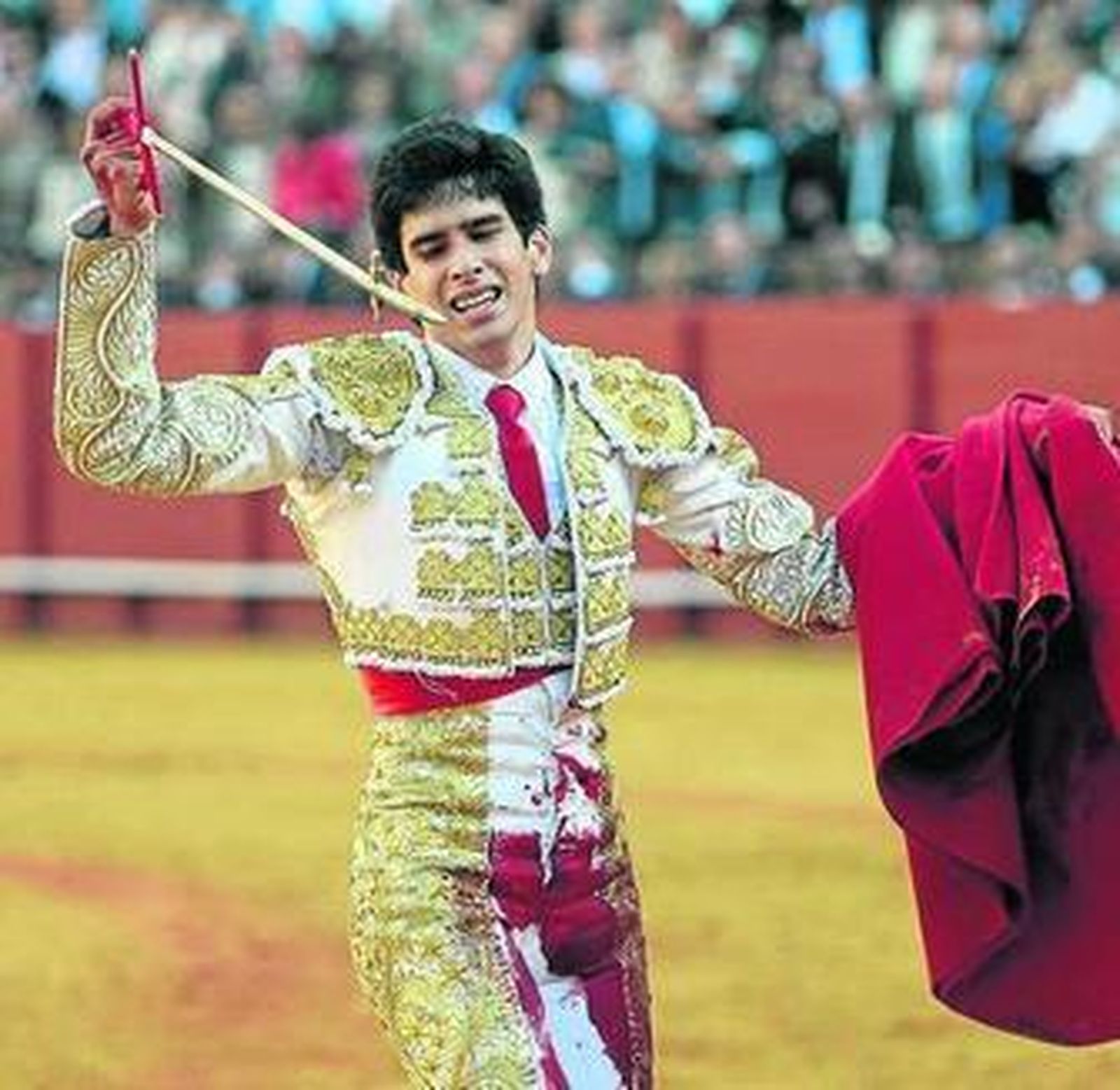 Mejoría del diestro madrileño Alberto López Simón