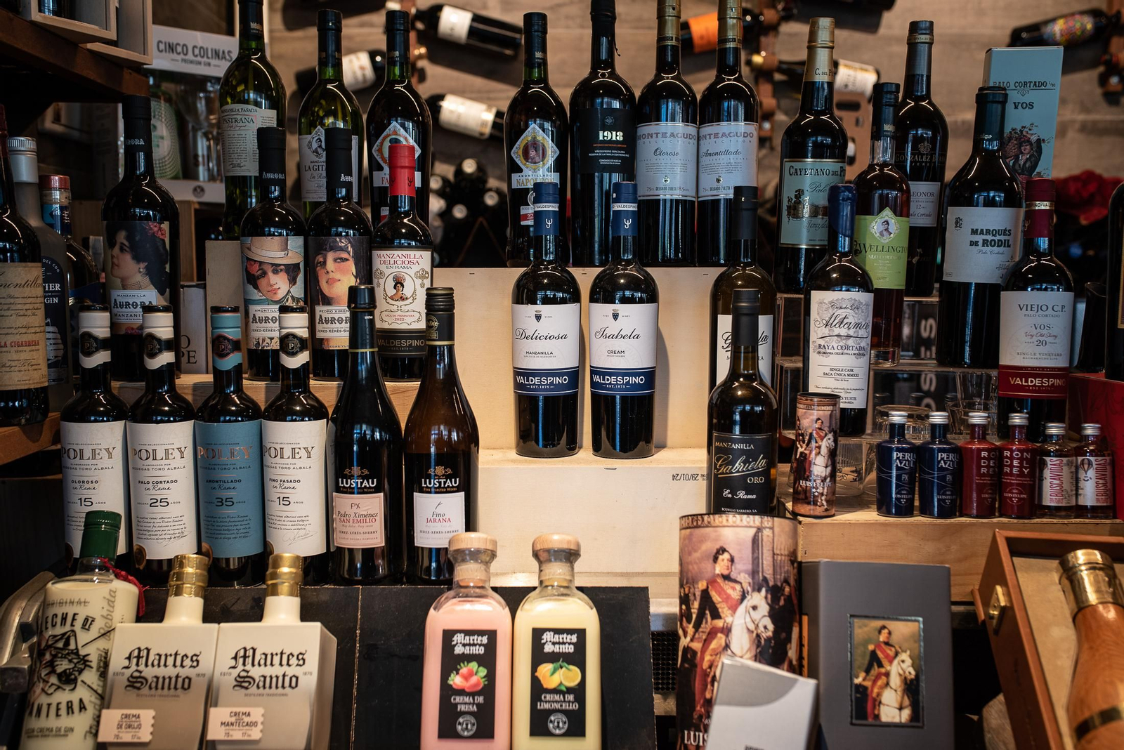 Las últimas compras en el Mercado del Carmen antes de Navidad, en imágenes