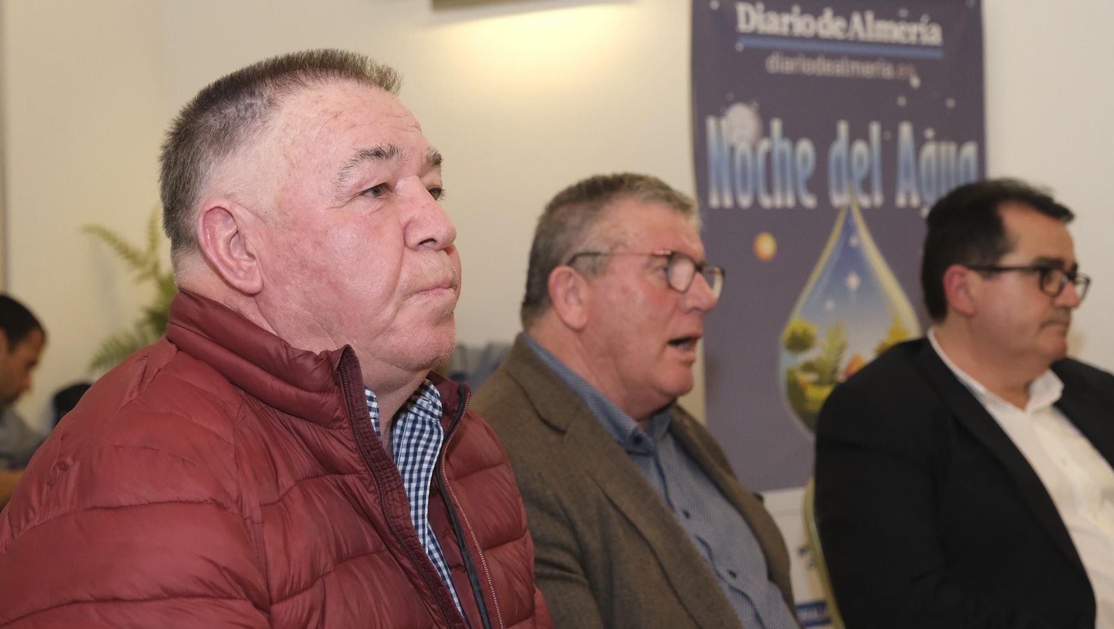 Imágenes del foro Noche del Agua de Diario de Almería