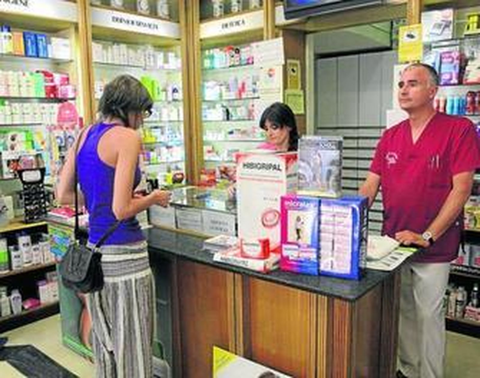 Los colegios de farmacéuticos mejorarán sus habilidades para la vigilancia de estos productos.