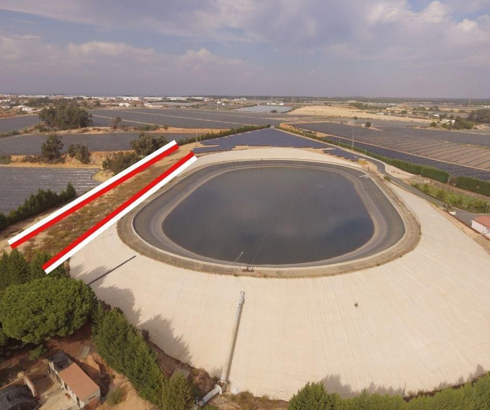 El diseño de la ampliación de la placa fotovoltaica.