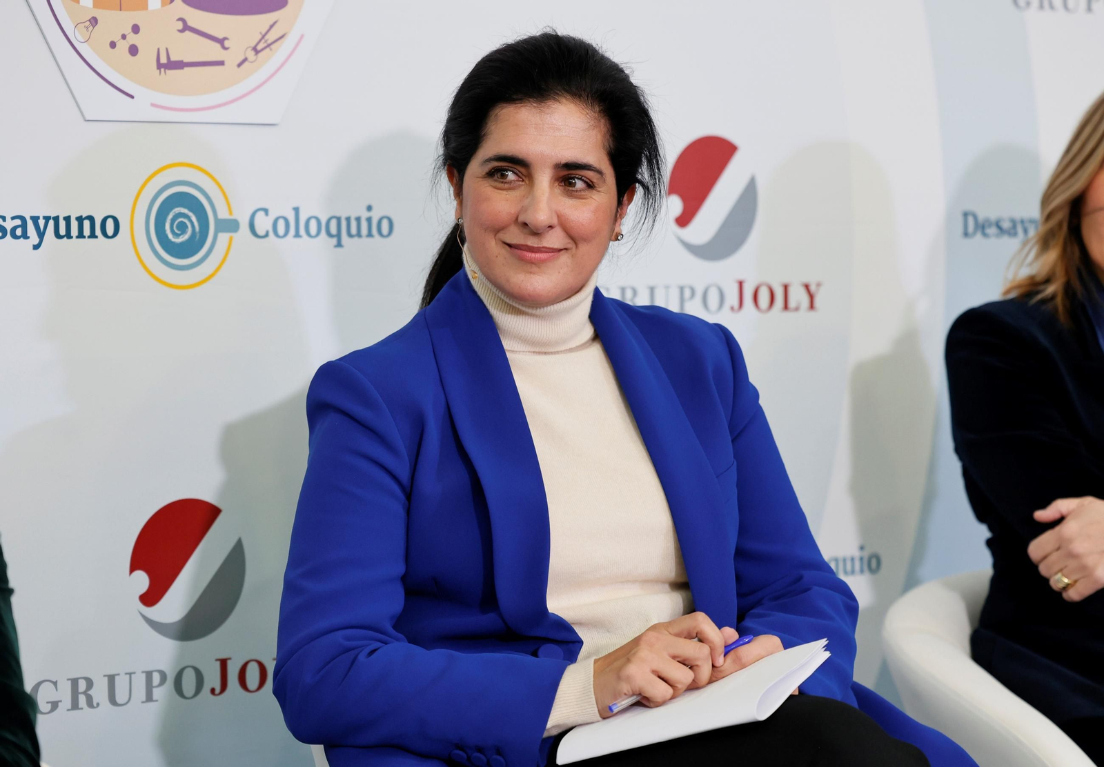 Ana Galán: “Mi experiencia profesional no ha sido distinta por ser mujer; el reto está en romper las barreras desde dentro” Ana Galán: “Mi experiencia profesional no ha sido distinta por ser mujer; el reto está en romper las barreras desde dentro”