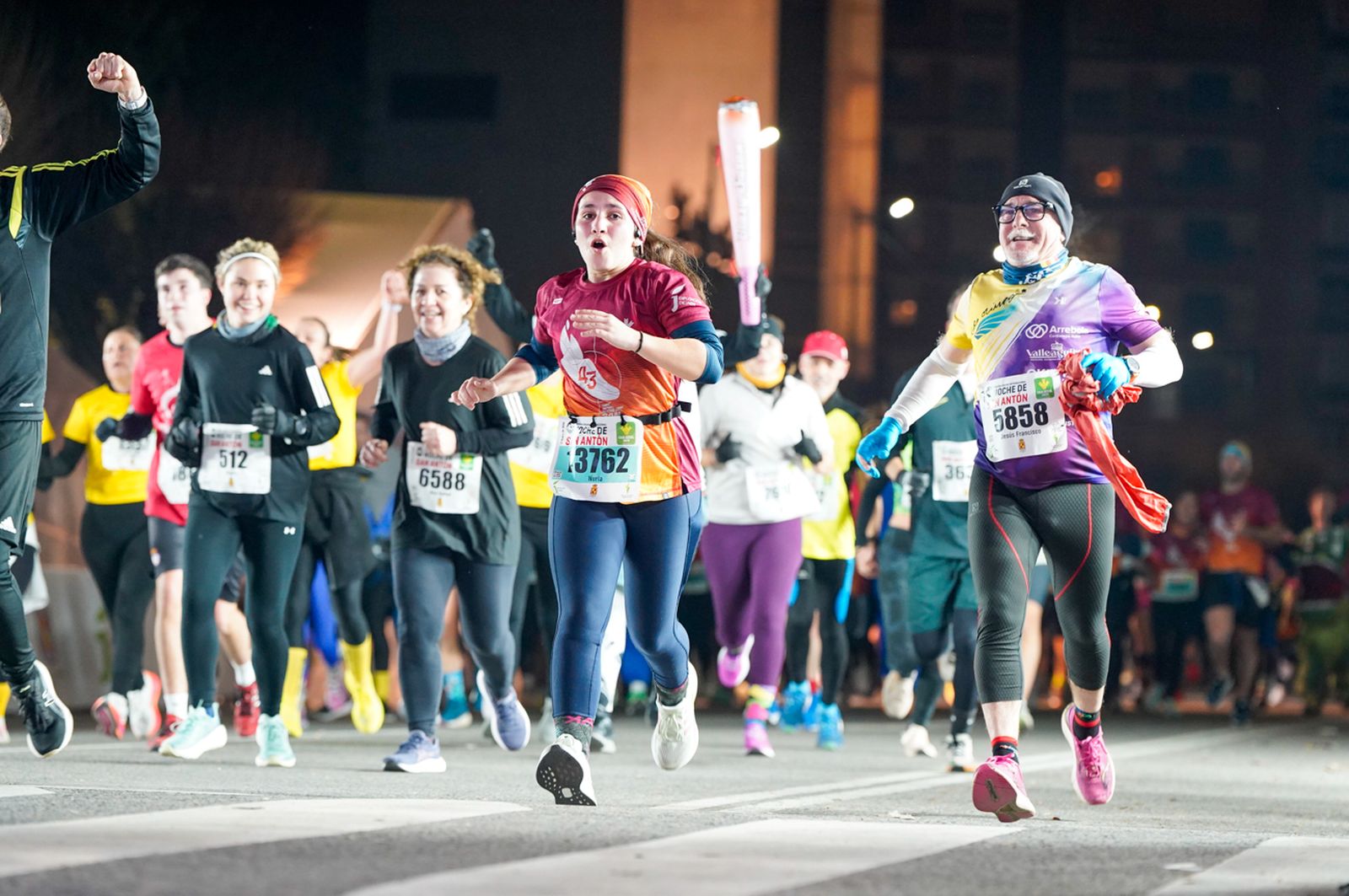 En imágenes: búscate en tu llegada a meta de la Carrera de San Antón 2026 (19)