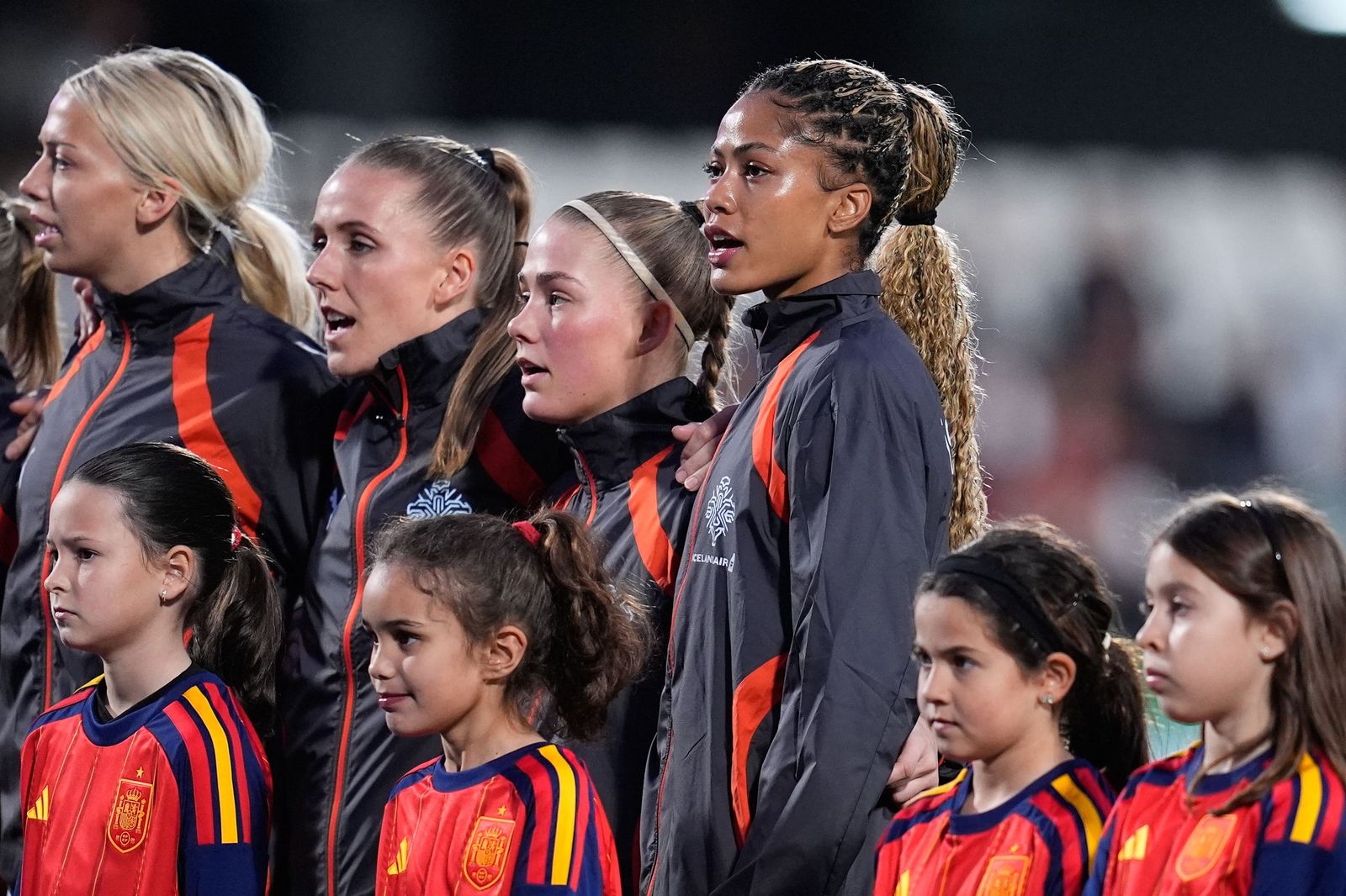 Las fotos del España-Islandia de fútbol femenino