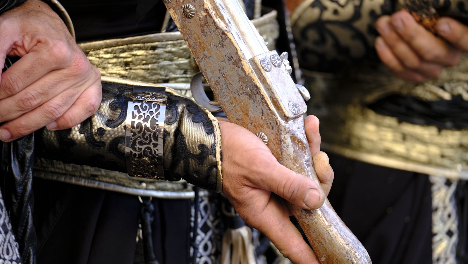 El espectacular desfile de Moros y Cristianos de Mojácar, en imágenes