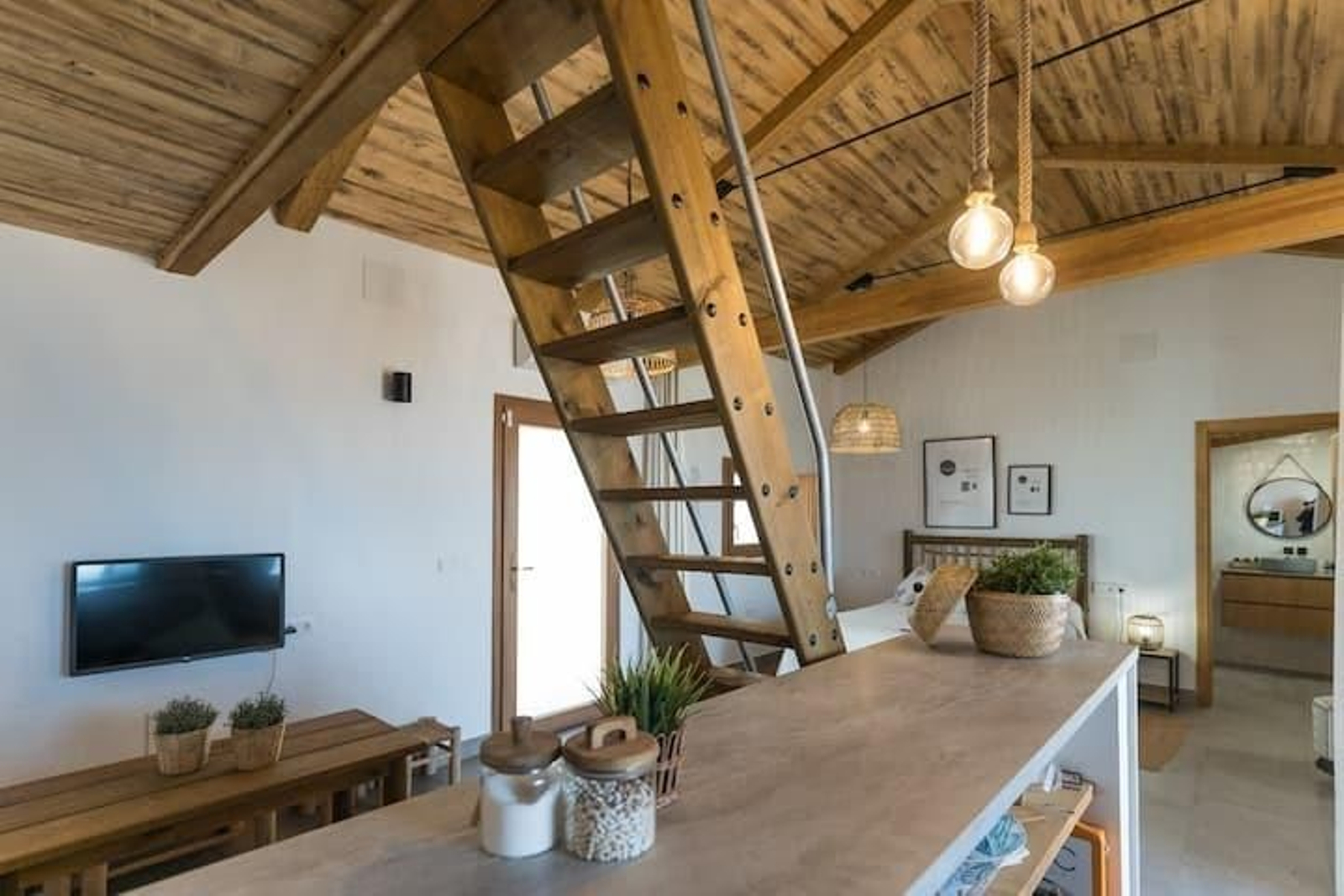 Dormir en una auténtica choza de pescadores en Doñana es posible en Huelva