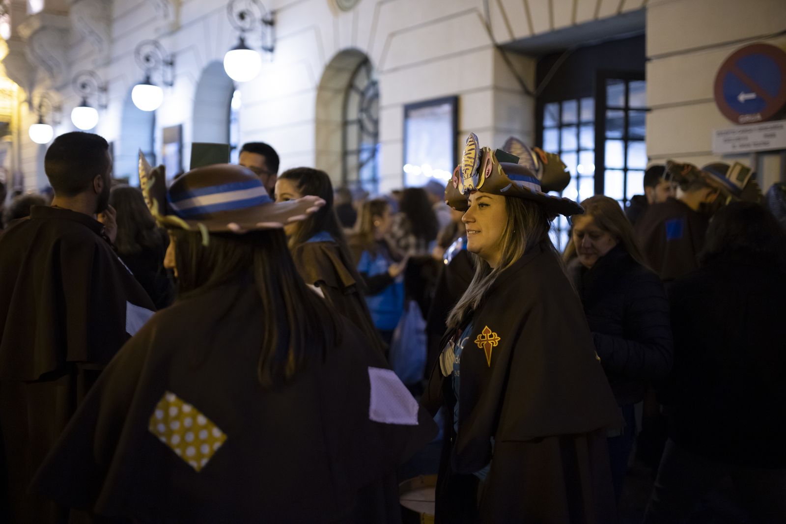 Ambiente del primer día de semifinal del Carnaval Colombino