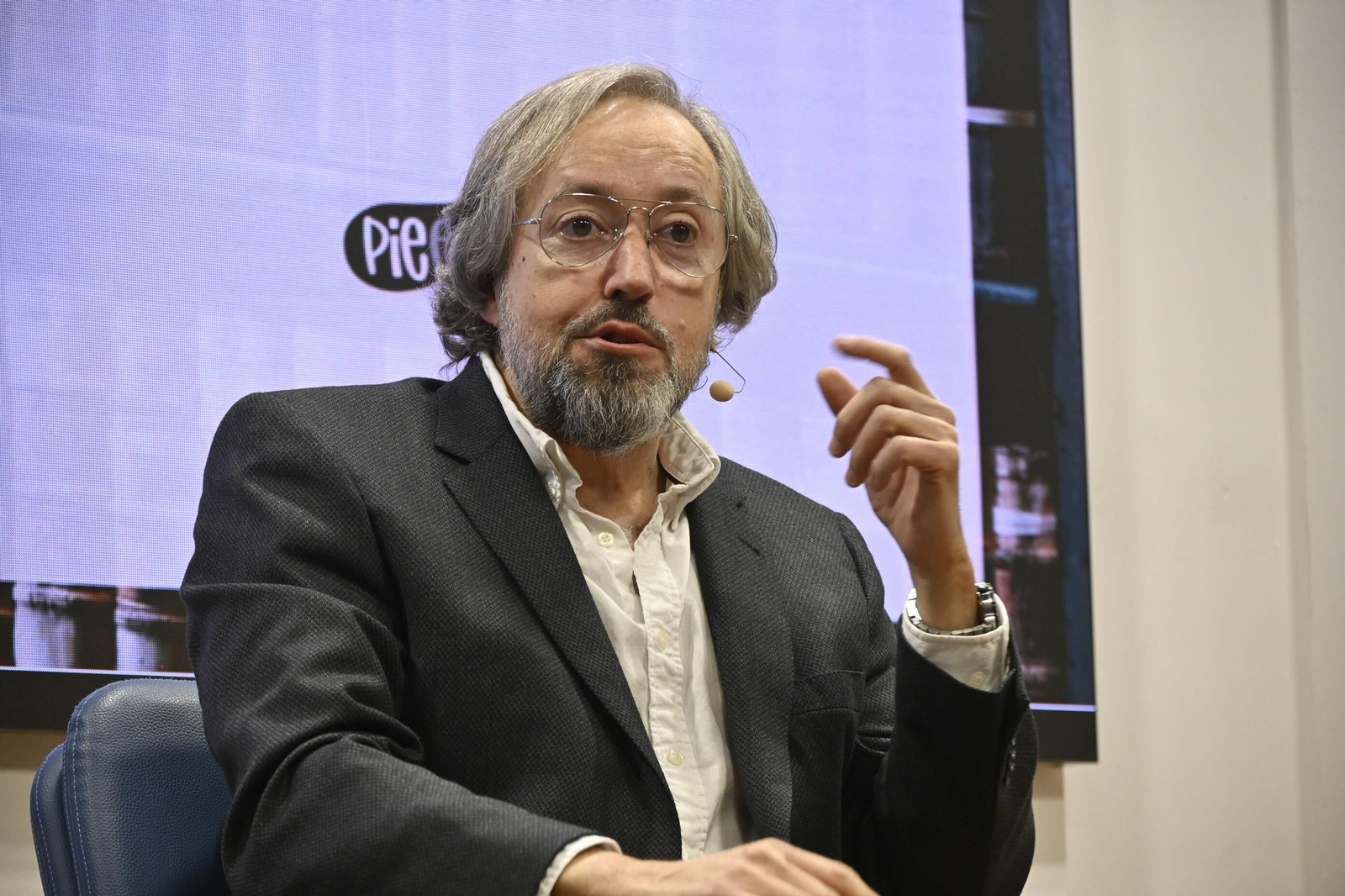 Imágenes de la presentación del libro de Juan Carlos Girauta  "Sentimentales, ofendidos, mediocres y agresivos"