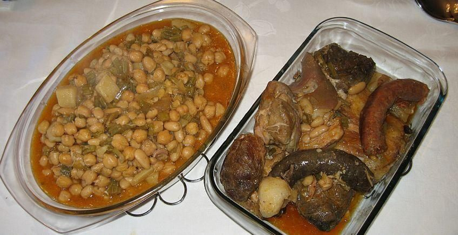 Berza jerezana. La berza es un plato muy característico de Jerez. Es un plato para el que cada uno tiene su truco y hasta sus ingredientes. La receta de Mari Nieves Lomas Ortega en Cosas de Comé, aquí. Más sobre Cosas de Comé, aquí.