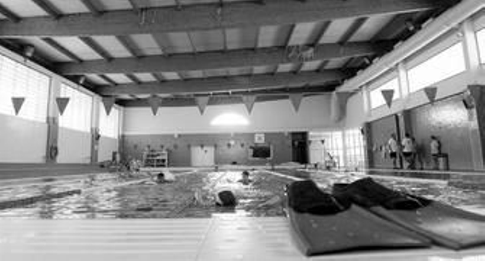 Imagen interior de la piscina cubierta municipal de La Magdalena.