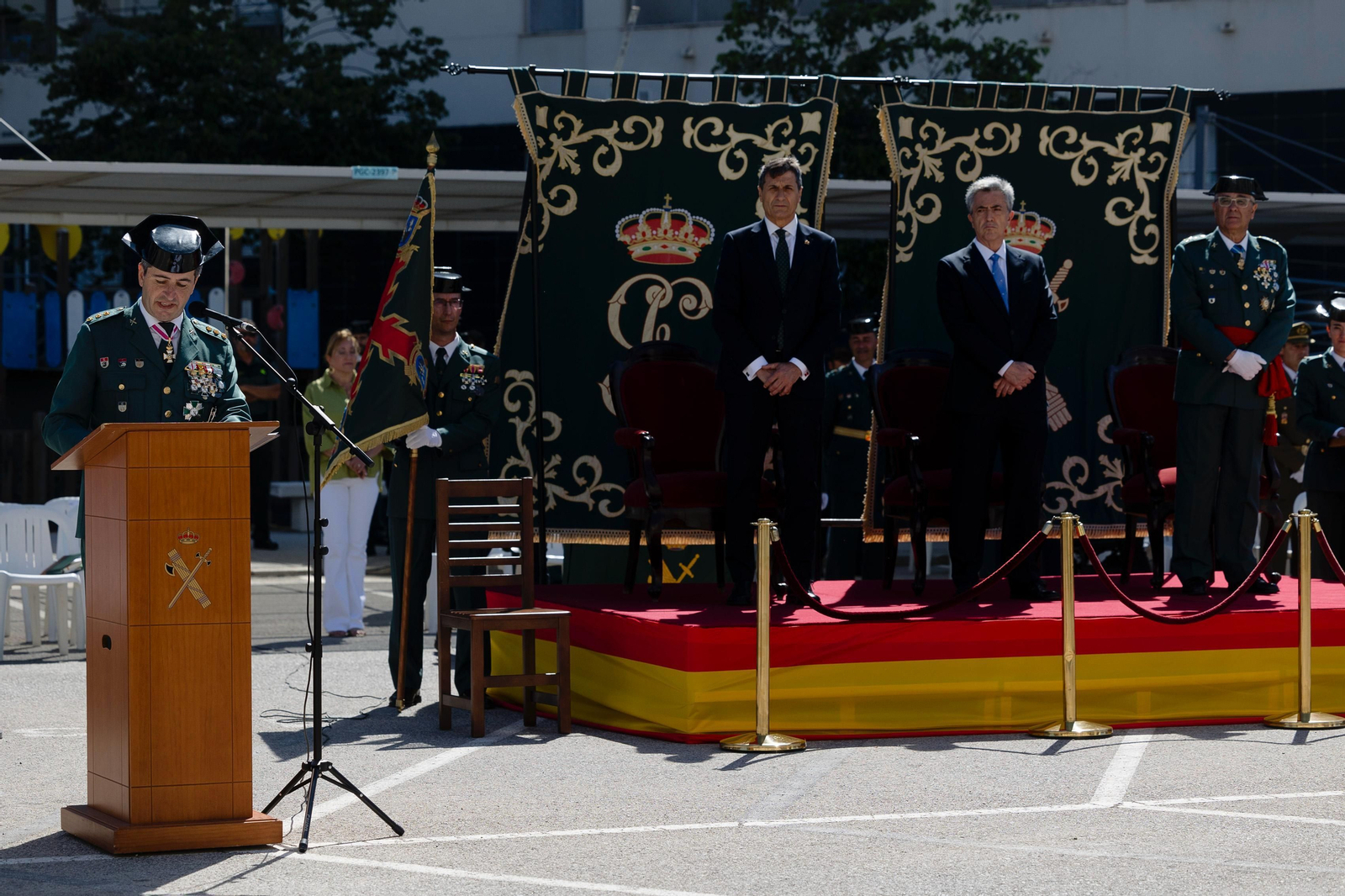 El coronel Luis Martín, durante su discurso.