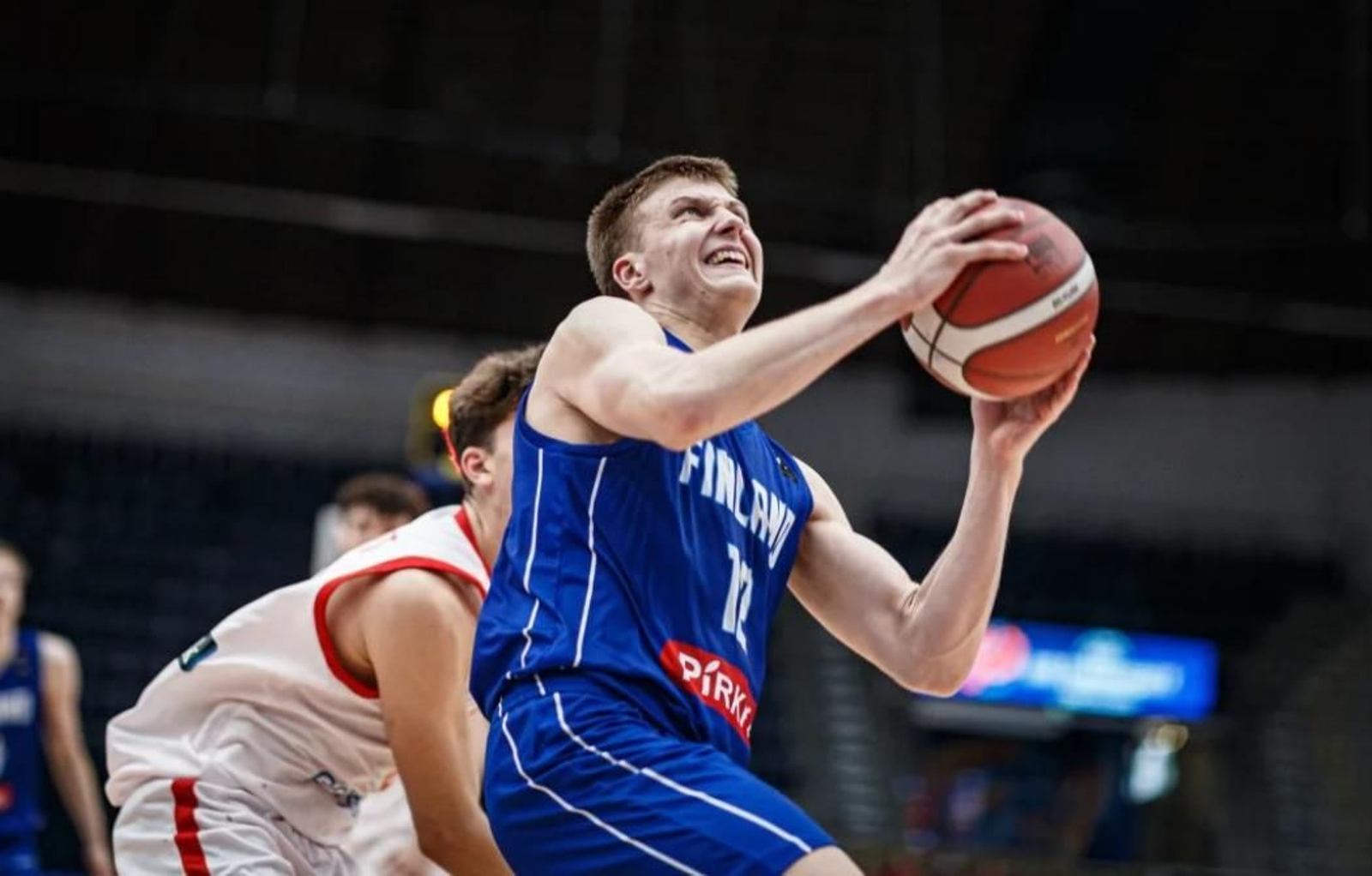 Mario Saint-Supéry sigue su show en el Europeo sub 18 con España: 26 puntos a Finlandia