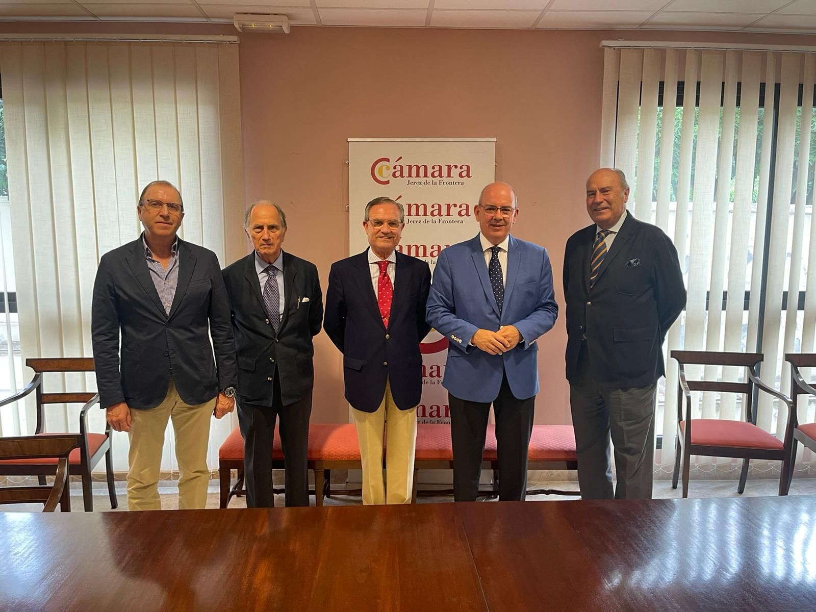 Visita institucional de la Academia San Dionisio a la Cámara de Comercio de Jerez.