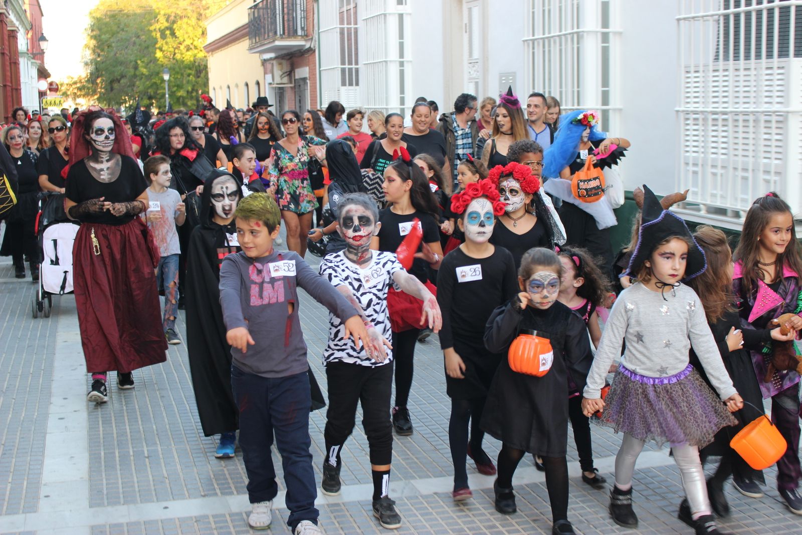 Pasacalles de Halloween organizado por los comerciantes el pasado año.