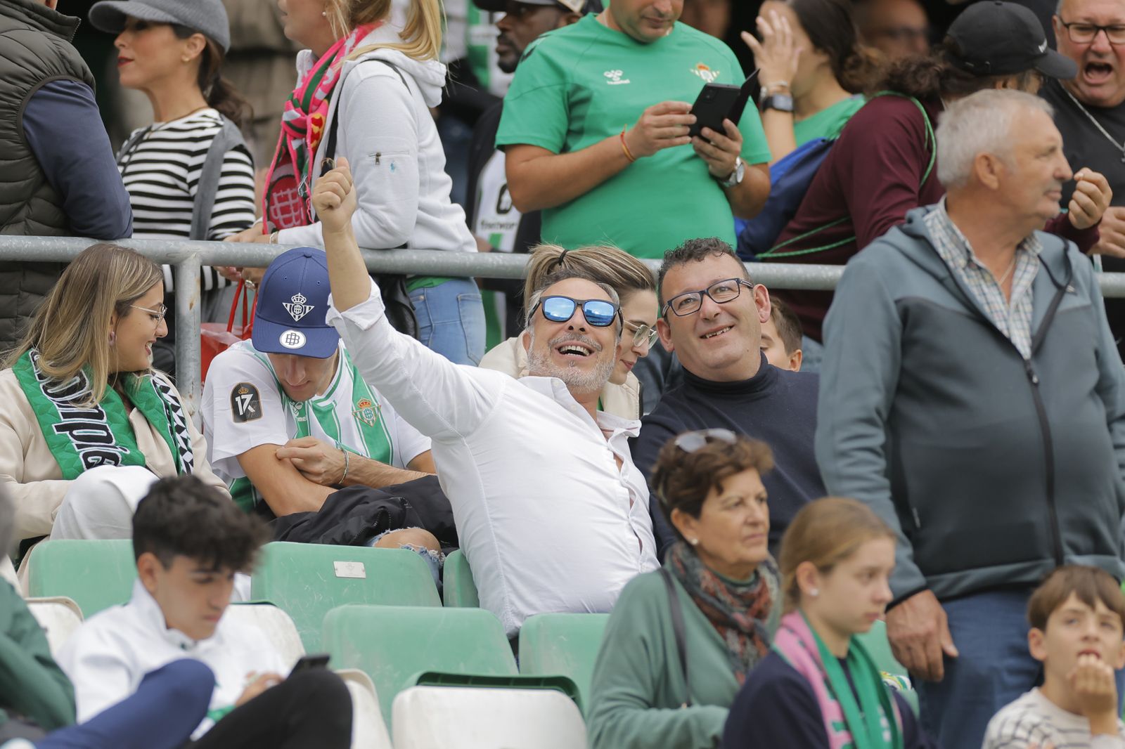 Búscate en las fotos del Betis-Mallorca