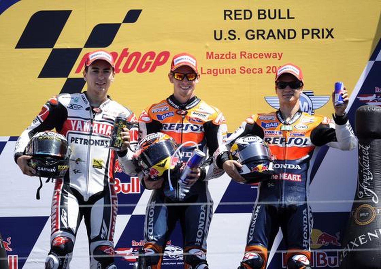 Stoner doblega a Lorenzo y aumenta su ventaja en el mundial

Foto: EFE