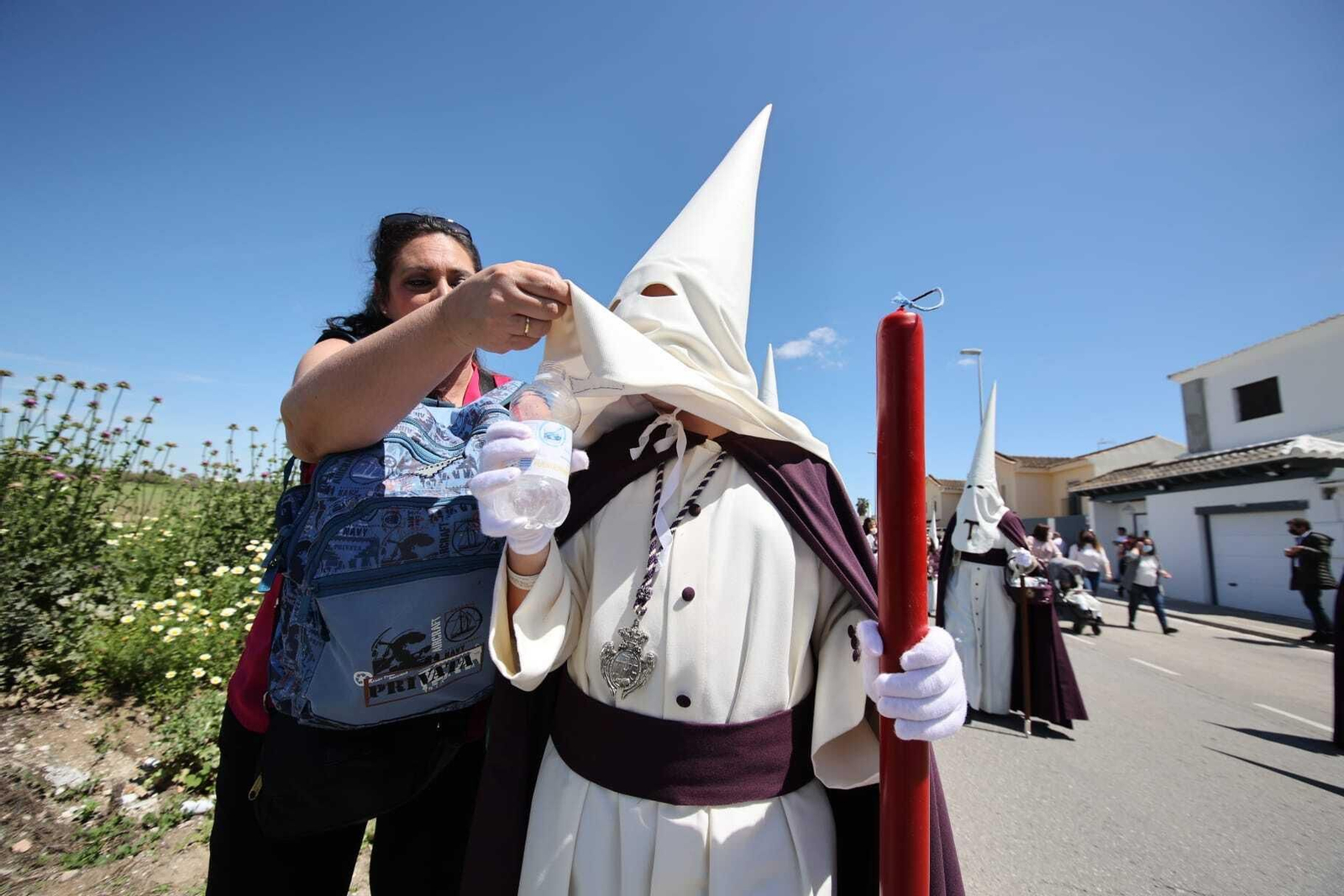 La Hermandad de La Entrega en su primera salida a Jerez