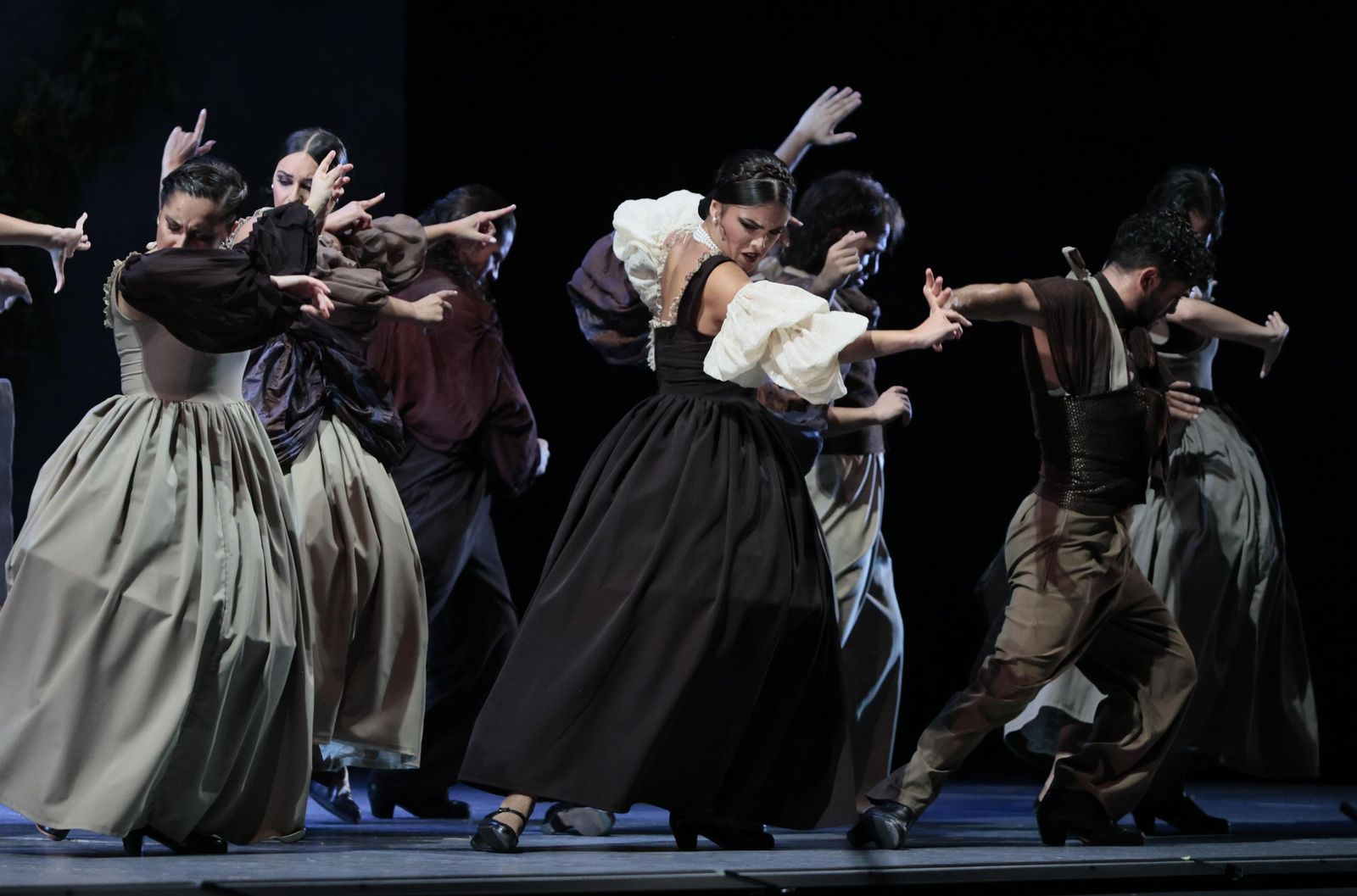 la imágenes del Ballet Flamenco de Andalucía en el Teatro de la Maestranza.