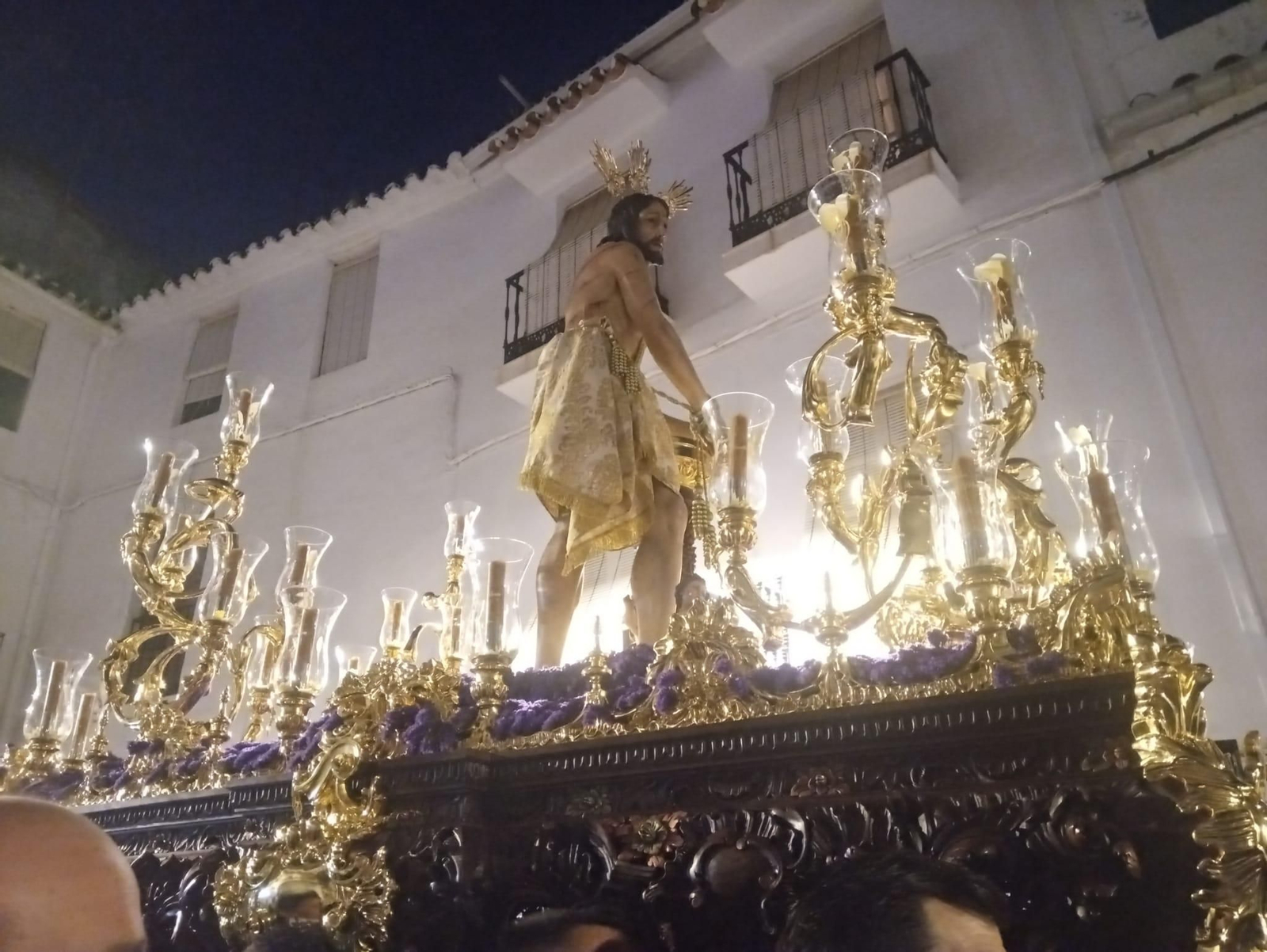 El Cristo Atado a La Columna el Lunes Santo en Marbella, en imágenes