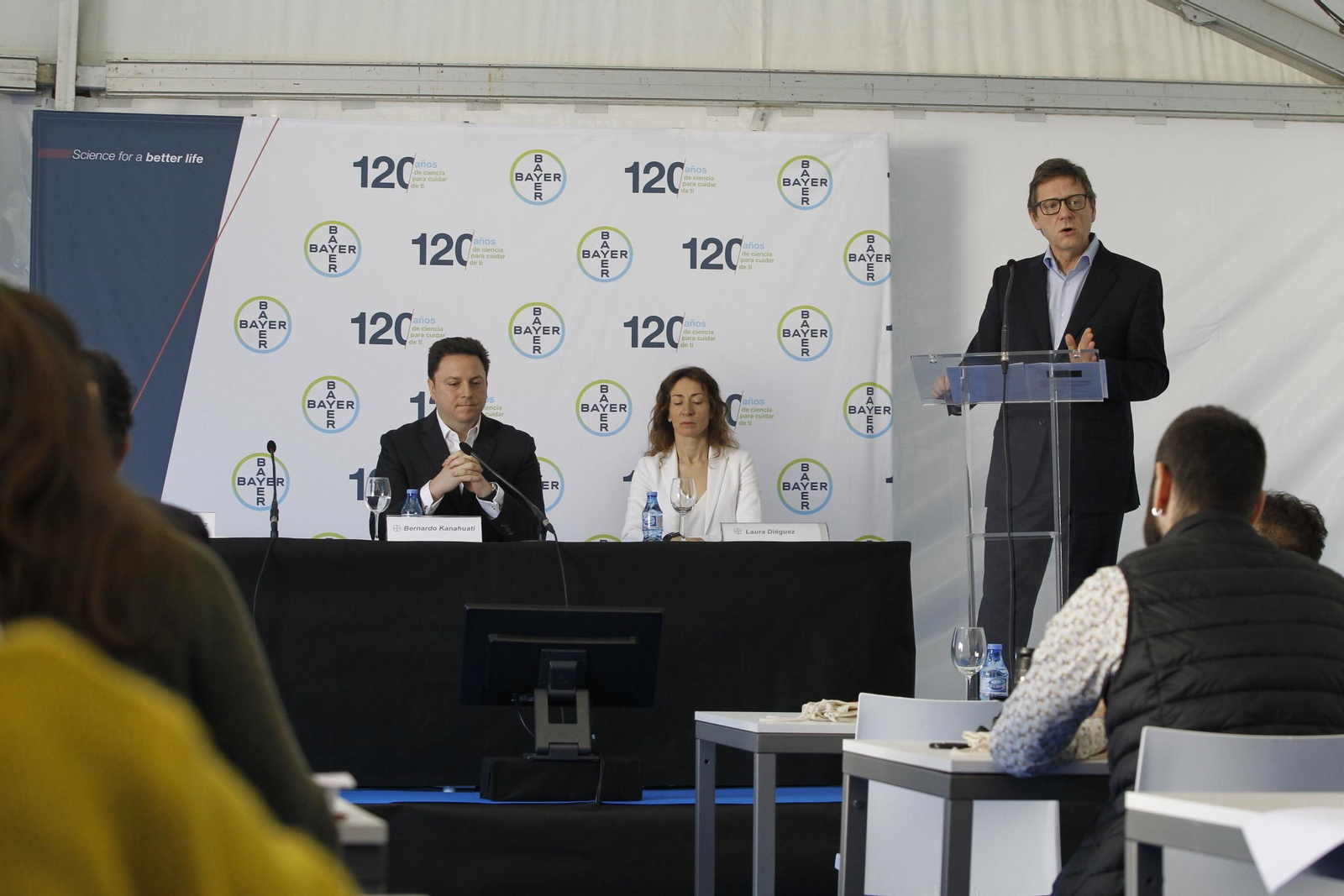 Fotogalería presentación resultados Bayer