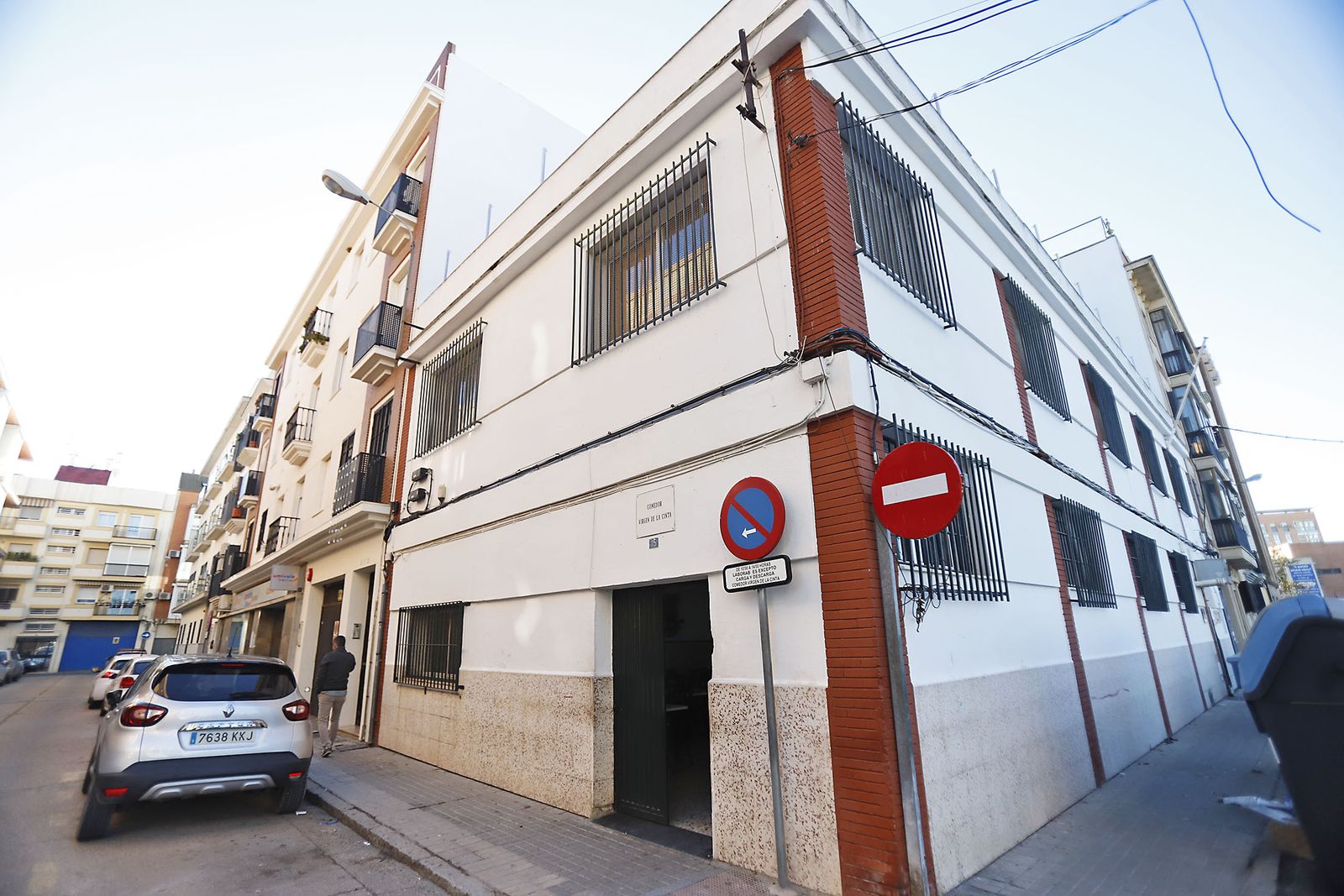 Imágenes del voluntariado de la plantilla del Recre en el comedor social Virgen de la Cinta.