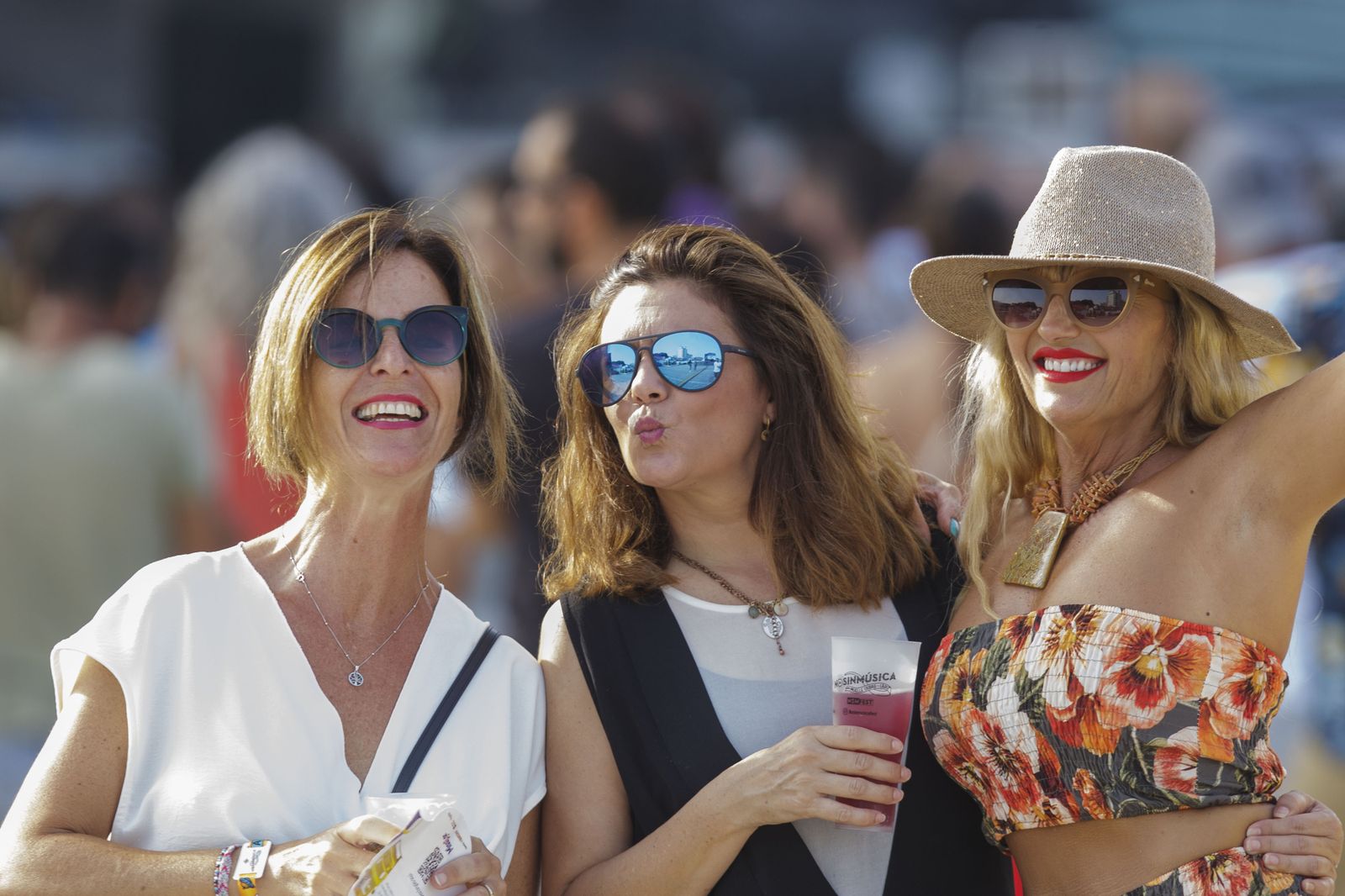 Búscate en las imágenes del primer día de conciertos en el festival  "No sin música"