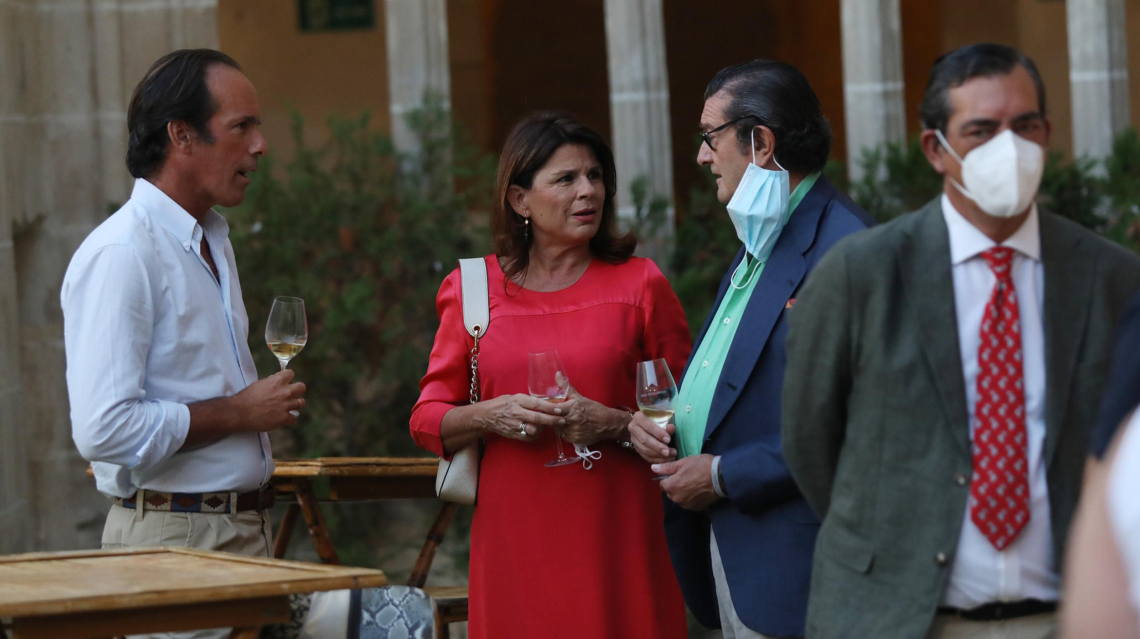 Se inaugura 'De Copa en Copa' en los Claustros y comienzan en el Alcázar las 'Catas Magistrales' con los vinos de Lustau