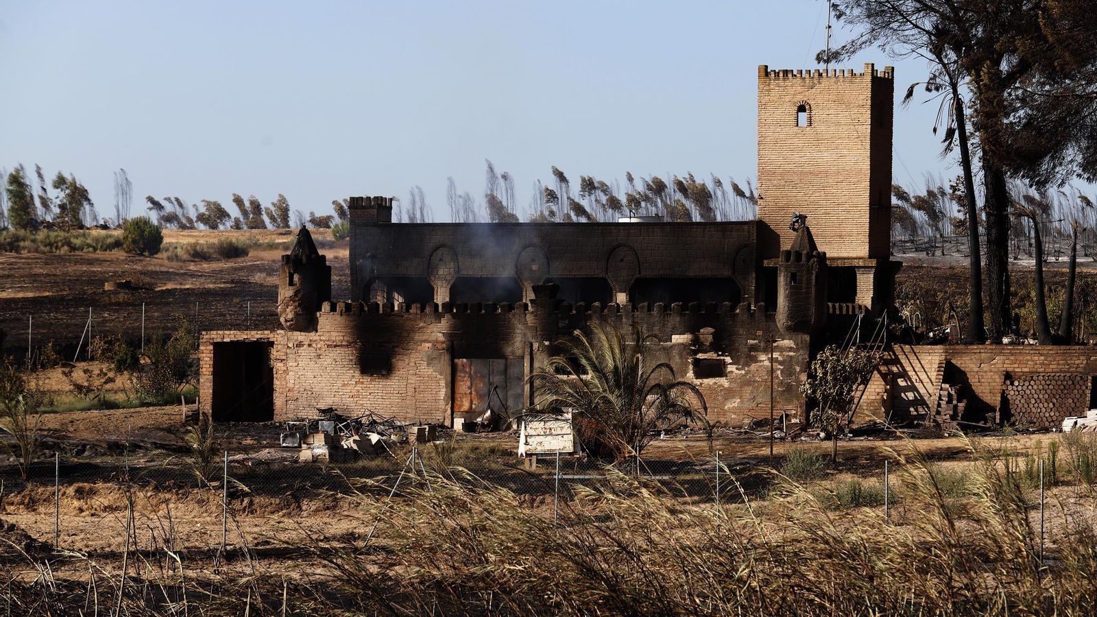 Bienes afectados por el incendio de Bonares el pasado mes de julio.