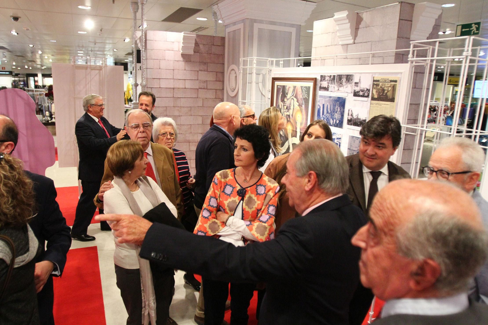 Se inaugura la exposición 'Cera y ruán' en el Corte Ingles