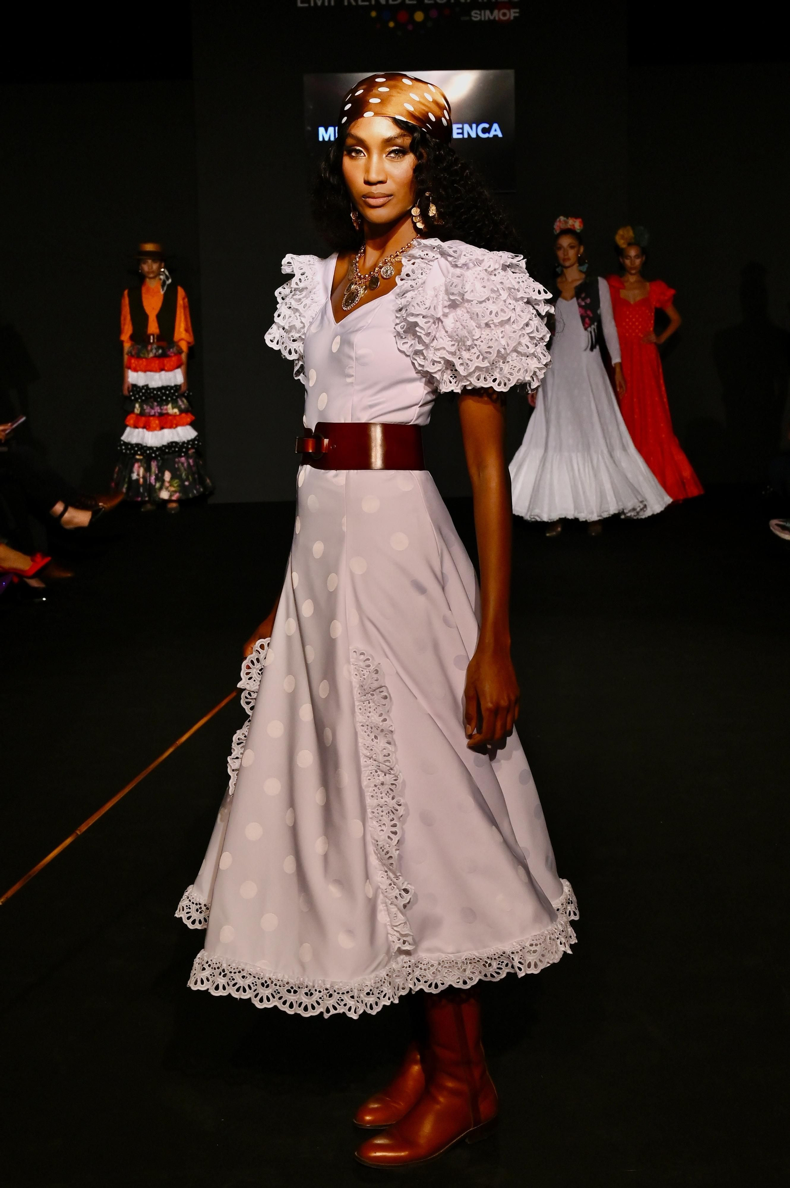 Moda flamenca 2024: Todas las colecciones de Emprende Lunares, en imágenes